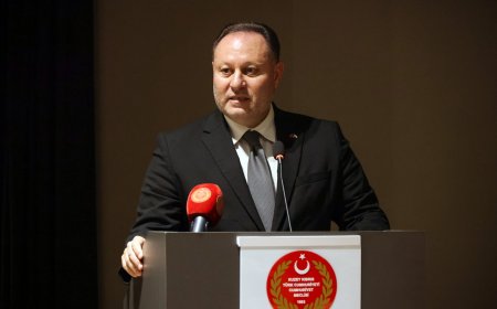 ÖZTÜRKLER: FİKİRLERİNİZİ ÖZGÜRCE DİLE GETİRİN