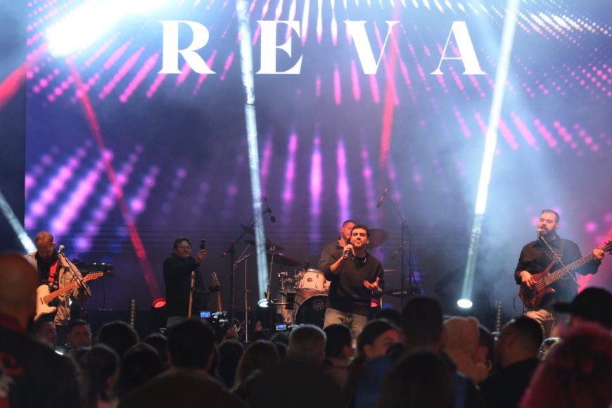 Lefkoşa’da yeni yıl coşkusu “LTB Şehirde Yeni Yıl Etkinlikleri” ile 27 Aralık’a kadar Selimiye Meydanı’nda yaşanacak