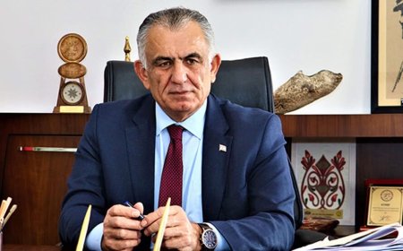 Milli Eğitim Bakanı Nazım Çavuşoğlu, Kıbrıs Türk Öğretmenler Sendikası (KTÖS)’nın açtığı dava sonucunda doğan mağduriyetler konusunda bir açıklamada bulundu. Bakan Çavuşoğlu açıklamasında şunları kaydetti: