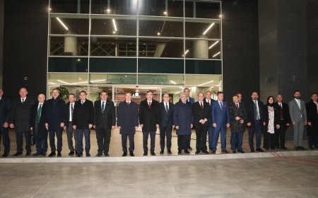 Cevdet Yılmaz adaya geldi.