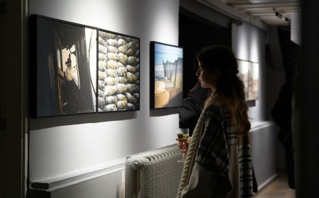 “Toprak ve Su: Akdeniz Geçişi” temalı karma sergi Art Rooms’da açıldı