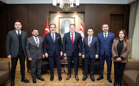 ÖZTÜRKLER: KKTC–TÜRKİYE İLİŞKİLERİ SİYASİ PARTİLERLE DAHA DA GÜÇLENİYOR