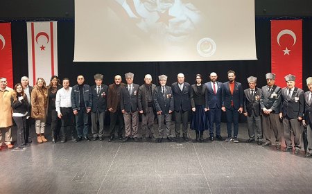 “Mücadeleye Liderlik Edenler” belgeseli Antalya’da gösterildi