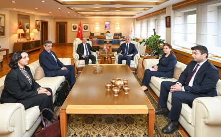 Ataoğlu ile Ersoy Ankara’da Bir Araya Geldi: Ada Kıbrıs Kampanyası Avrupa’ya Açılıyor