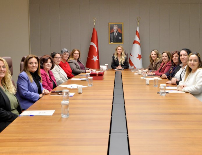 Nilden Bektaş Erhürman, KKTC Kadın Kooperatifleri başkanları ve yönetim kurulu üyeleriyle görüştü
