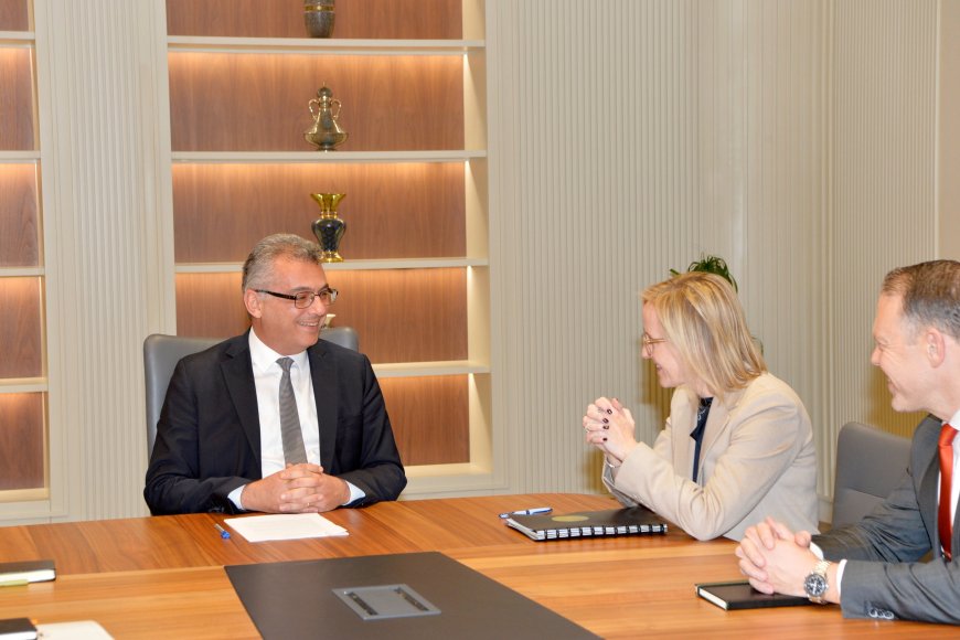 Cumhurbaşkanı Tufan Erhürman, ABD’nin Lefkoşa Büyükelçisi Julie S. Davis’i kabul etti