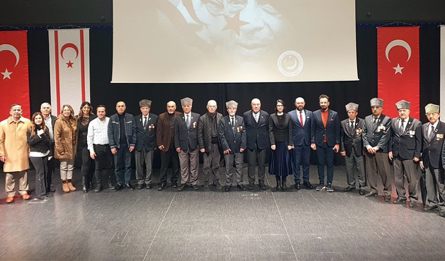 “Mücadeleye Liderlik Edenler” belgeseli Antalya’da gösterildi