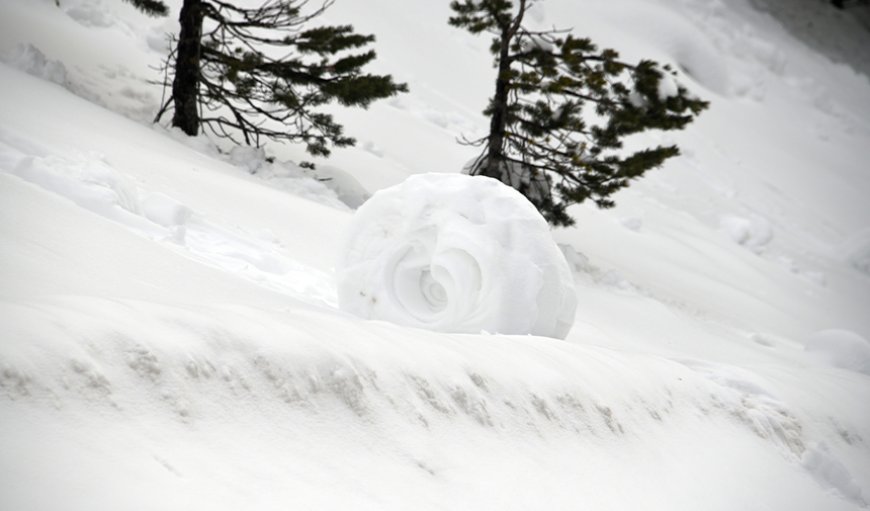 Doğada ender oluşan kar ruloları Ilgaz Dağı'nda görüldü