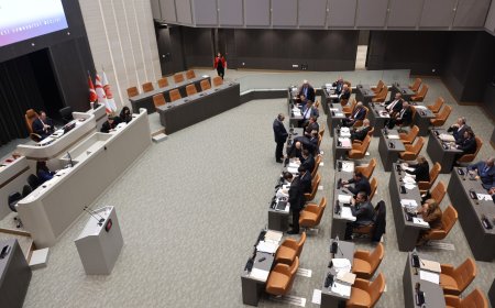 İş sağlığı ve güvenliği ile kamu çalışanlarının maaşlarına ilişkin yasa önerileri kabul edildi