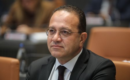 Erkut Şahali: “Ellerinizin kir içinde olduğunu düşündüğümüz için erken seçim istiyoruz”