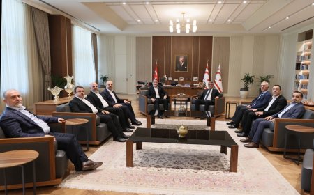 Erhürman, Türkiye Memur-Sen, KIBTES ve Eğitim-Bir-Sen’den oluşan heyeti kabul etti