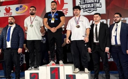KKTC Halter milli takım sporcuları Türkiye Powerlifting şampiyonası’nda derece elde etti
