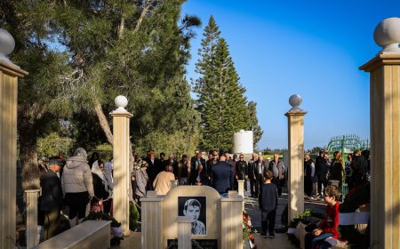 Kurucu irade’ye saygı: Prof. Dr. Mehmet Altınay kabri başında anıldı