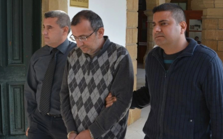 Evraklardaki damga pullarını söküp nakit para aldığı tespit edilen emekli memura 1 yıl hapis cezası