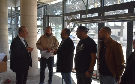 Ataoğlu, yapımı devam eden Devlet Tiyatroları binasını ziyaret ederek incelemelerde bulundu