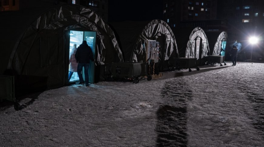 Ukrayna Devlet Başkanı Zelenskiy, Kiev’de 1400’den fazla apartmanın ısıtmasız kaldığını bildirdi