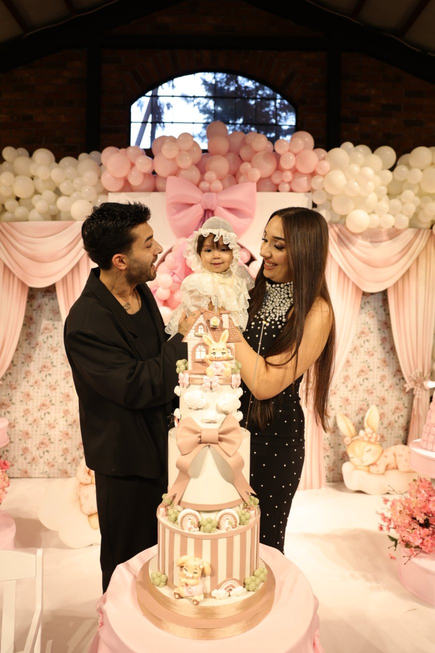 Kurtuluş Kuş’un En Özel Sahnesi ‘Kızının 1. Yaş Kutlaması’