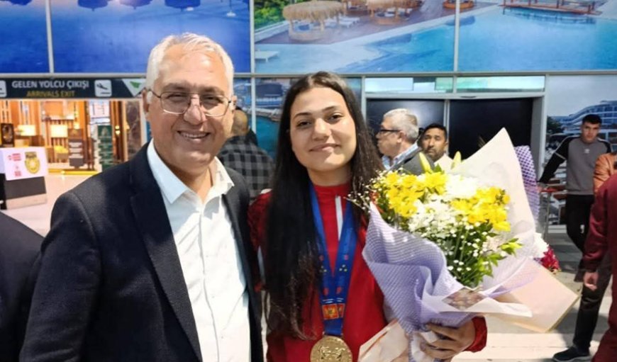 Milli sporcu Sedef Nergiz boksta Türkiye şampiyonu oldu