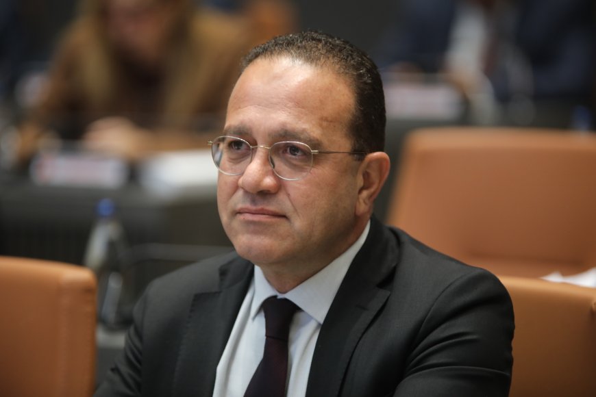 Sahali' den Arıklı'ya; "Sen ne işe yarıyorsun?