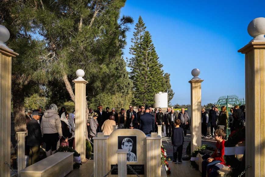 Kurucu irade’ye saygı: Prof. Dr. Mehmet Altınay kabri başında anıldı