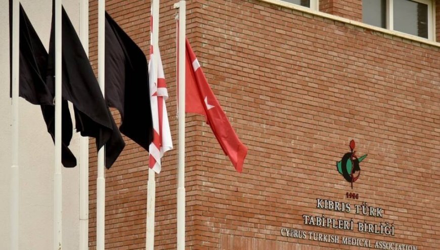 KTTB, binasına siyah bayrak çekti