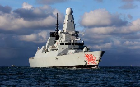 İngiltere, Doğu Akdeniz’e savaş gemisi ve iki dron savar helikopter konuşlandırma kararı aldı