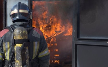 Dipkarpaz-İskele ana yolunda araç yangını...