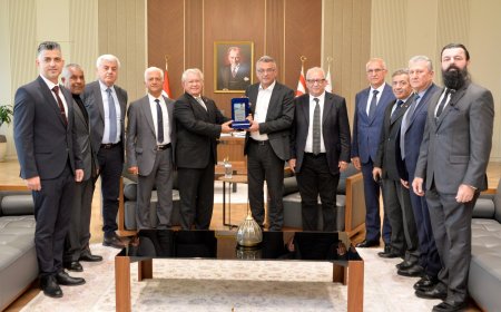 Cumhurbaşkanı Tufan Erhürman Atatürkçü Yurtsever Emekli Subay heyetini kabul etti