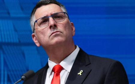 İsrail Dışişleri Bakanı, İran’a saldırıların ne zaman sona ereceğini ABD ile koordine edeceklerini söyledi