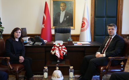 Cumhuriyet Meclisi Genel Sekreteri Fırat, TBMM Genel Sekreteri Kırbıyık’ı ziyaret etti