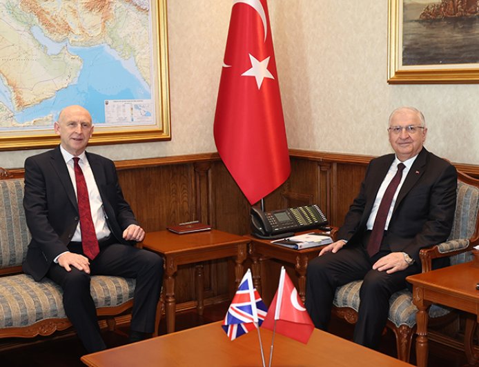 Yaşar Güler, İngiltere Savunma Bakanı Healey ile telefonda görüştü