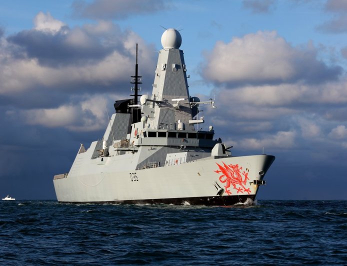 İngiltere, Doğu Akdeniz’e savaş gemisi ve iki dron savar helikopter konuşlandırma kararı aldı