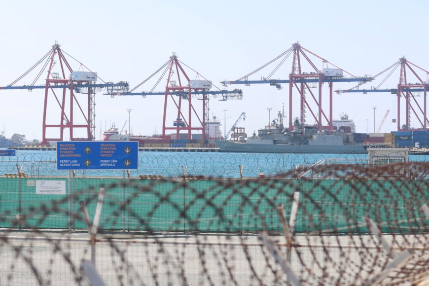 Yunan F-16’ları Baf’taki üsse döndü, iki fırkateyn Limasol Limanı’nda