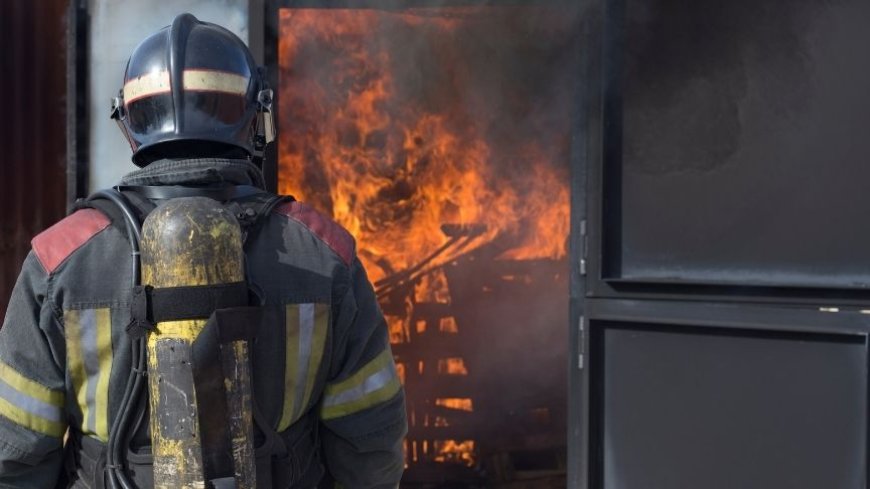 Dipkarpaz-İskele ana yolunda araç yangını...