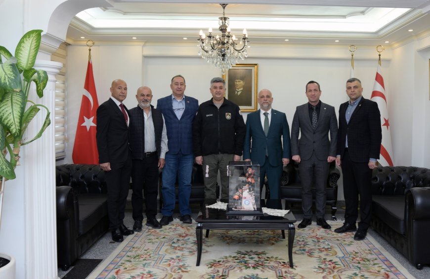 Kıbrıs Türk İş İnsanları Derneği, Sivil Savunma Teşkilatı Başkanı Hakan Balaban’ı ziyaret etti